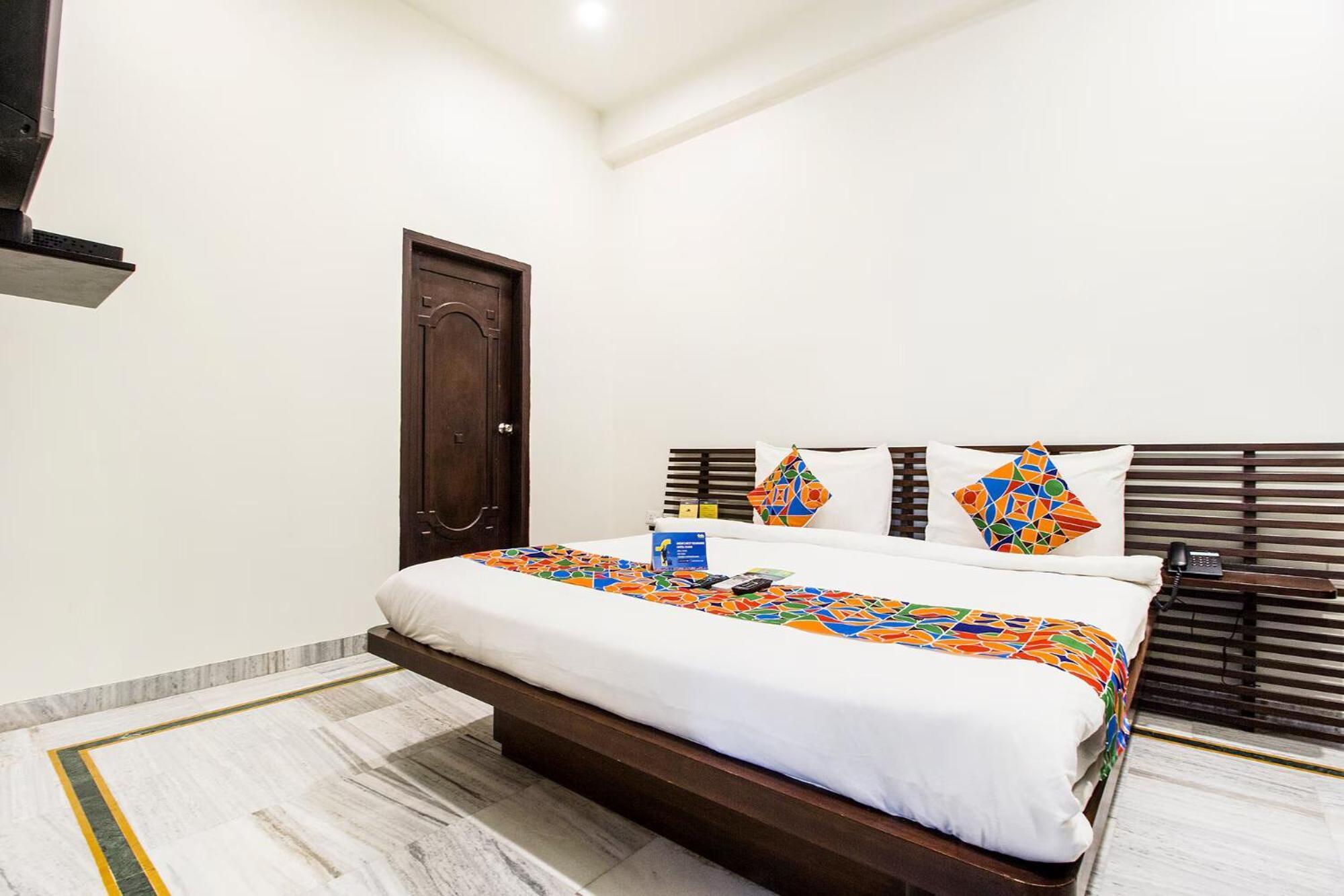 Fabhotel Jaipur Villa Extérieur photo